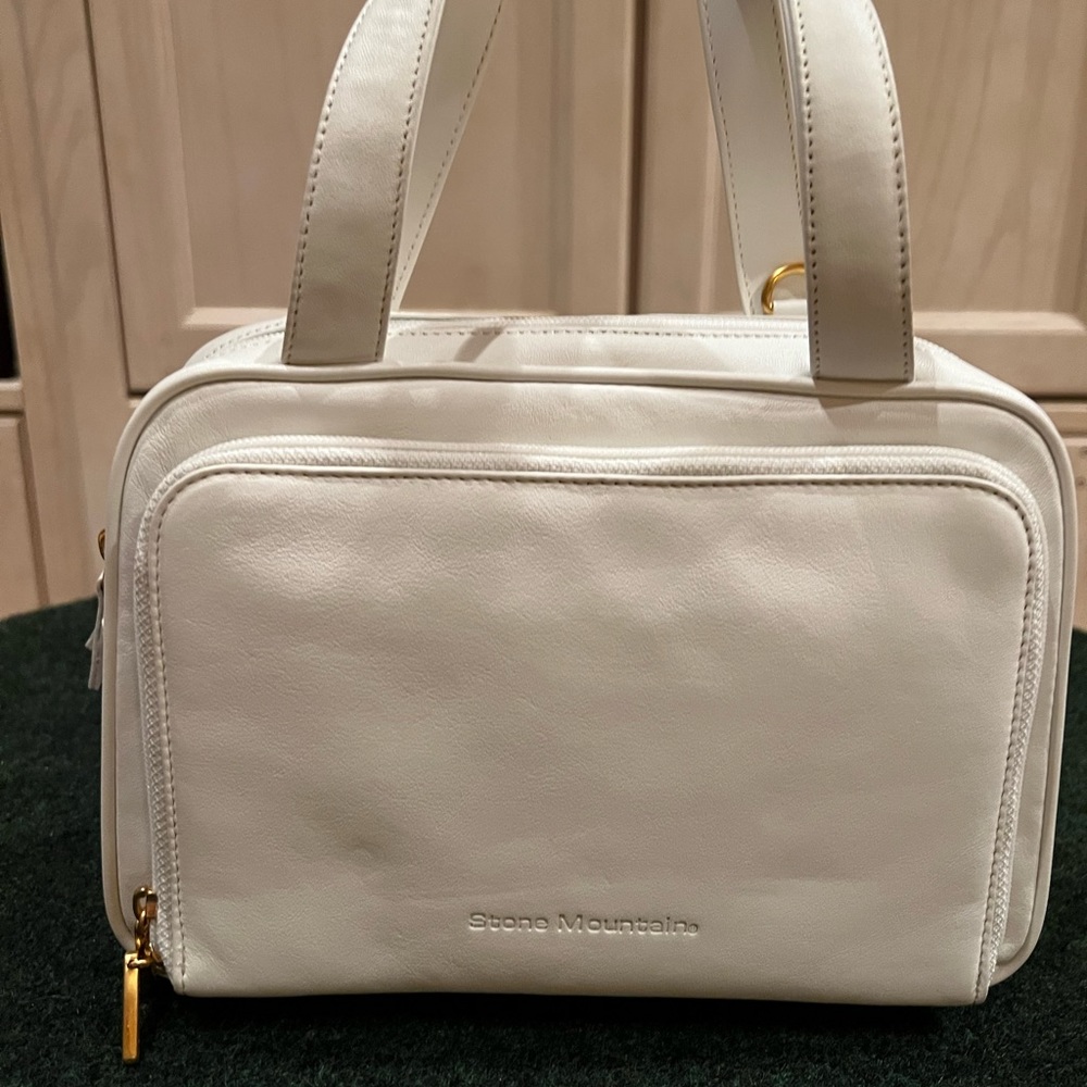 Stone Mountain white handbag/crossbody
